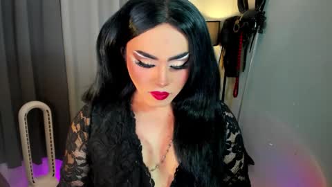  not into STINGY and CHEAP people online show from November 2025 09:50:01 PM