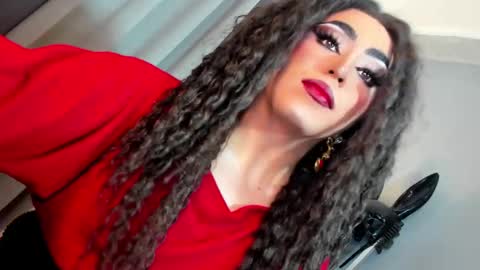  not into STINGY and CHEAP people online show from December 2025 10:38:02 PM