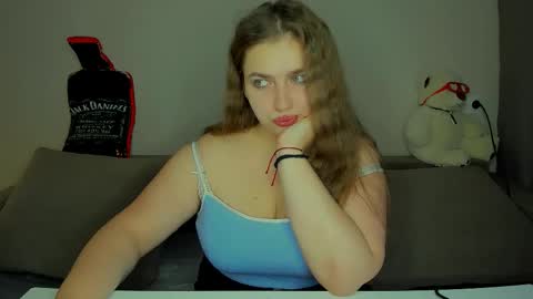 yourgem__ online show from November 2025 04:15:01 AM