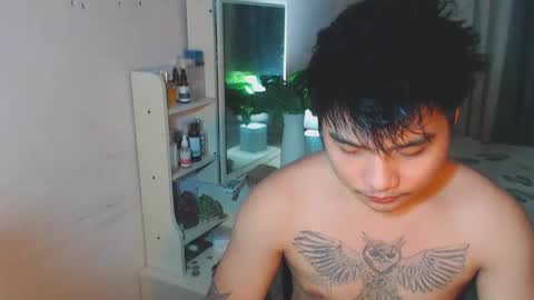 Snapshot of yourhandsome_hunk chatting on May 2026 12:33:01 PM Paul online show from May 2026 12:33:01 PM