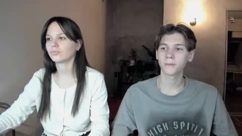 Aida online show from October 2025 12:06:02 PM