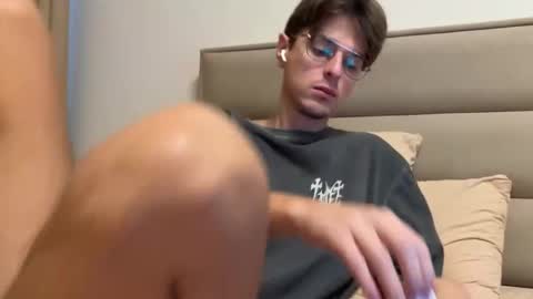 Chris online show from November 2025 06:17:02 AM