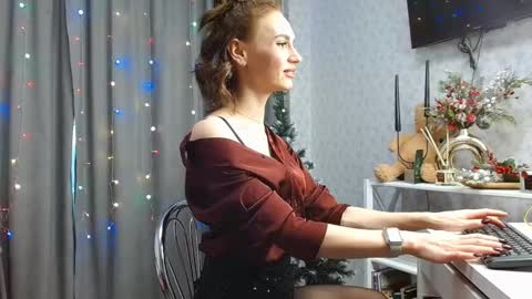 Snapshot of yourladysunshine chatting on December 2024 11:52:02 AM Ksyusha online show from December 2024 11:52:02 AM