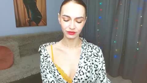 Snapshot of yourladysunshine chatting on January 2025 08:04:01 AM Ksyusha online show from January 2025 08:04:01 AM
