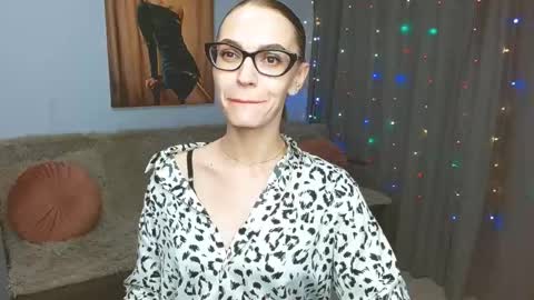Snapshot of yourladysunshine chatting on January 2025 05:34:01 PM Ksyusha online show from January 2025 05:34:01 PM