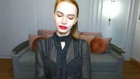 Snapshot of yourladysunshine chatting on February 2025 07:56:02 AM Ksyusha online show from February 2025 07:56:02 AM