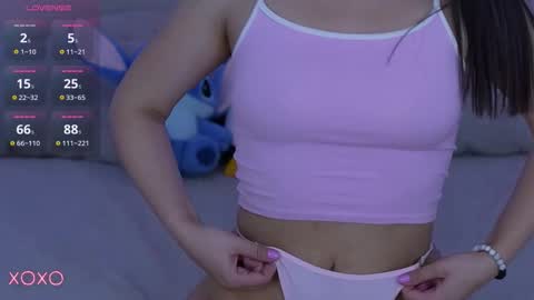 L O L A online show from September 2025 06:30:02 PM