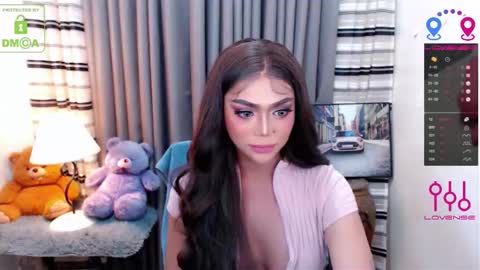 Snapshot of yourloveable chatting on October 2025 09:01:01 PM CHARLOTTE online show from October 2025 09:01:01 PM