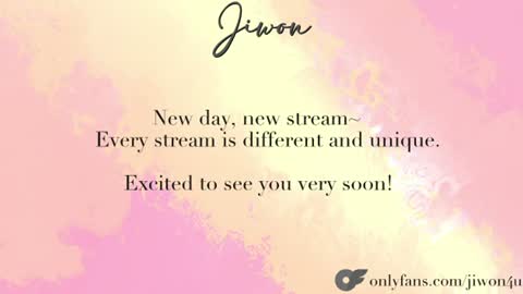 Snapshot of yourlovelykgirlfriend chatting on July 2026 08:57:02 PM J i w o n online show from July 2026 08:57:02 PM