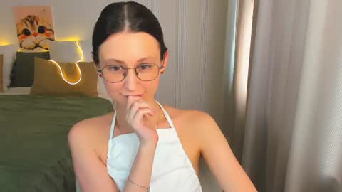 Snapshot of yourlovelystoryy chatting on July 2026 12:20:01 PM Vetta online show from July 2026 12:20:01 PM