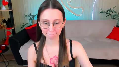 Snapshot of yourlovelystoryy chatting on July 2026 12:34:01 PM Vetta online show from July 2026 12:34:01 PM