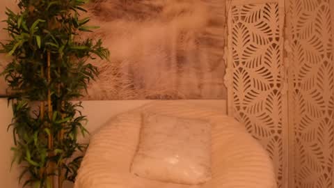 Sarah online show from February 2026 11:43:01 PM