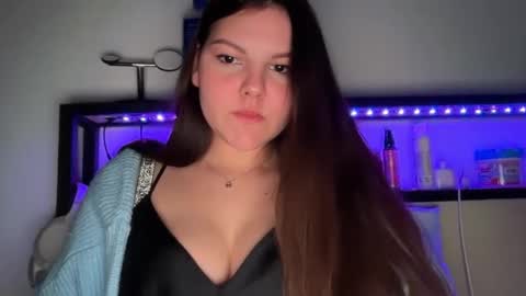 Snapshot of yourmila1 chatting on March 2026 09:00:01 PM yourmila1 online show from March 2026 09:00:01 PM