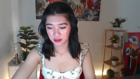 Snapshot of yourprettytrish chatting on December 2024 01:18:01 AM Trish online show from December 2024 01:18:01 AM