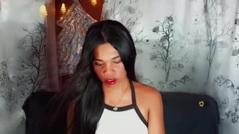 yourqueen_19 online show from April 2026 05:34:01 AM