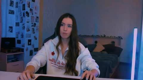 Snapshot of yourrdanceteacher chatting on October 2025 07:49:01 PM Eva online show from October 2025 07:49:01 PM