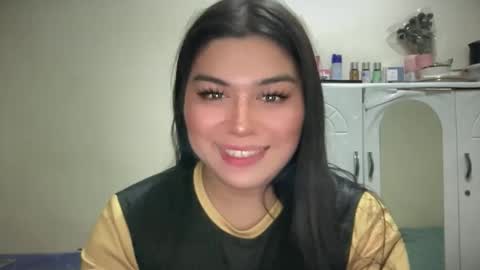 LALA online show from April 2026 06:10:01 PM