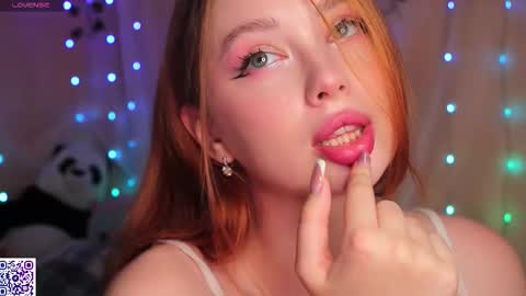 Im Ani online show from September 2025 03:02:01 PM