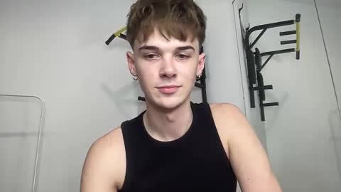 yoursweetyguy online show from December 2025 06:48:01 PM