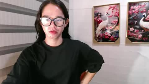 Snapshot of yourtinybunny chatting on March 2025 12:15:01 PM yourtinybunny online show from March 2025 12:15:01 PM