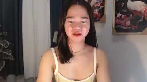 Snapshot of yourtinybunny chatting on September 2025 10:37:01 AM yourtinybunny online show from September 2025 10:37:01 AM