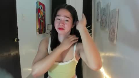 Snapshot of yourtinybunny chatting on October 2025 10:36:01 AM yourtinybunny online show from October 2025 10:36:01 AM