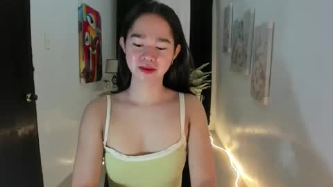 Snapshot of yourtinybunny chatting on October 2025 10:23:02 AM yourtinybunny online show from October 2025 10:23:02 AM