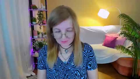 Alice online show from October 2025 04:22:02 AM