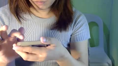 Snapshot of yourwild_luna chatting on November 2025 12:07:01 PM Luna online show from November 2025 12:07:01 PM