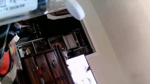 youwanttof online show from January 2025 09:23:02 AM