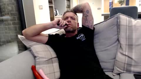 You want us 69 online show from December 2024 05:07:01 AM