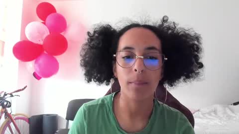 Snapshot of youwishtobeme chatting on February 2025 10:00:01 PM elizabeth ju online show from February 2025 10:00:01 PM