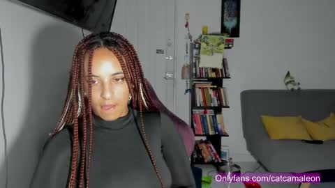 elizabeth  ju   online show from May 2026 01:24:02 AM