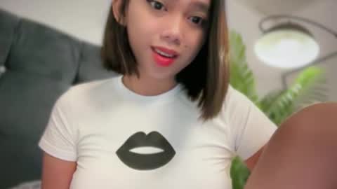 Snapshot of yowginethegreat chatting on February 2025 12:48:02 PM YowgineTheGreat online show from February 2025 12:48:02 PM