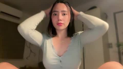 YowgineTheGreat online show from January 2026 10:19:02 AM