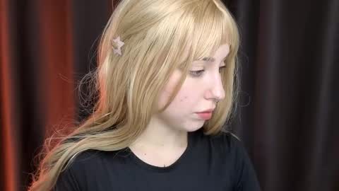 Misa online show from December 2025 03:32:01 PM