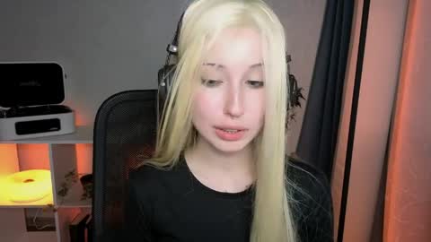 Misa online show from April 2026 05:46:01 PM