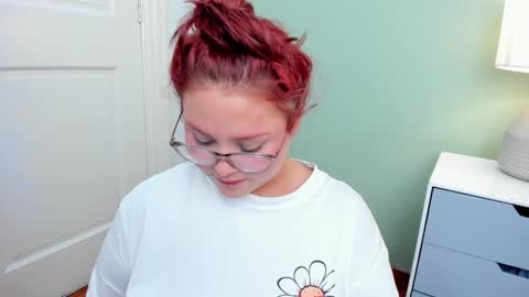 Snapshot of yuli_cardona_ chatting on January 2025 11:34:02 PM Yuliet online show from January 2025 11:34:02 PM