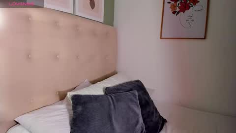 Snapshot of yuli_cardona_ chatting on February 2025 06:33:02 PM Yuliet online show from February 2025 06:33:02 PM