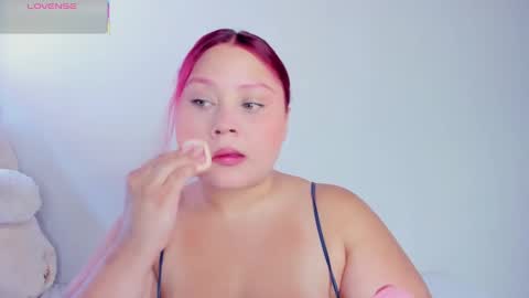 Snapshot of yuli_cardona_ chatting on September 2025 05:12:02 PM Yuliet online show from September 2025 05:12:02 PM