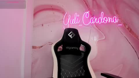 Snapshot of yuli_cardona_ chatting on October 2025 02:40:02 PM Yuliet online show from October 2025 02:40:02 PM