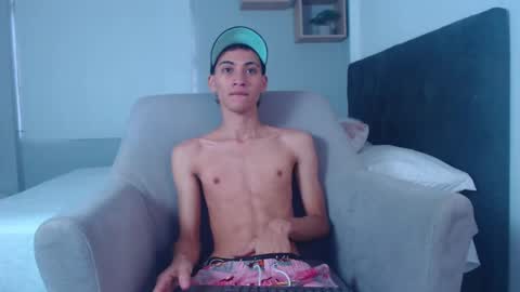 Snapshot of yulian_vasquez chatting on February 2025 12:10:02 PM yulian_vasquez online show from February 2025 12:10:02 PM