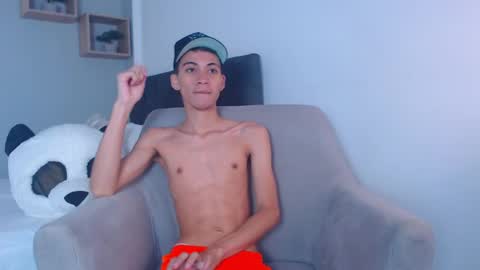 Snapshot of yulian_vasquez chatting on February 2025 12:16:02 PM yulian_vasquez online show from February 2025 12:16:02 PM