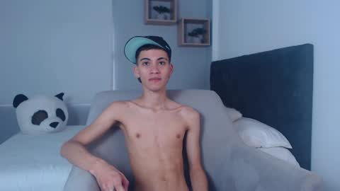 Snapshot of yulian_vasquez chatting on March 2025 12:16:01 PM yulian_vasquez online show from March 2025 12:16:01 PM