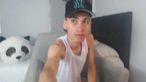 Snapshot of yulian_vasquez chatting on March 2025 12:19:02 PM yulian_vasquez online show from March 2025 12:19:02 PM