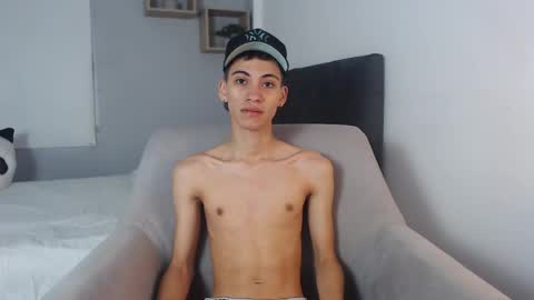Snapshot of yulian_vasquez chatting on March 2025 12:09:02 PM yulian_vasquez online show from March 2025 12:09:02 PM