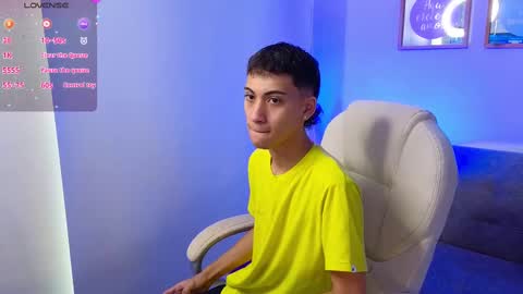 Snapshot of yulian_vasquez chatting on September 2025 12:26:01 PM yulian_vasquez online show from September 2025 12:26:01 PM