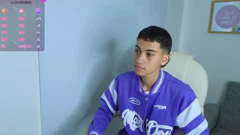 Snapshot of yulian_vasquez chatting on September 2025 12:06:01 PM yulian_vasquez online show from September 2025 12:06:01 PM