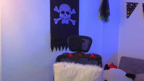 yulian_vasquez online show from October 2025 12:27:01 PM