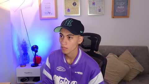 yulian_vasquez online show from November 2025 12:26:01 PM